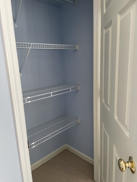 Building Photo - 1102 22nd St NE