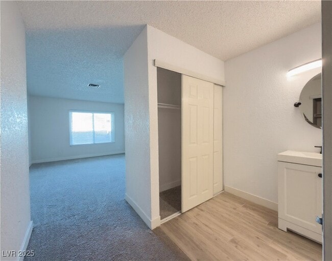 Building Photo - 6779 Pine Valley Dr