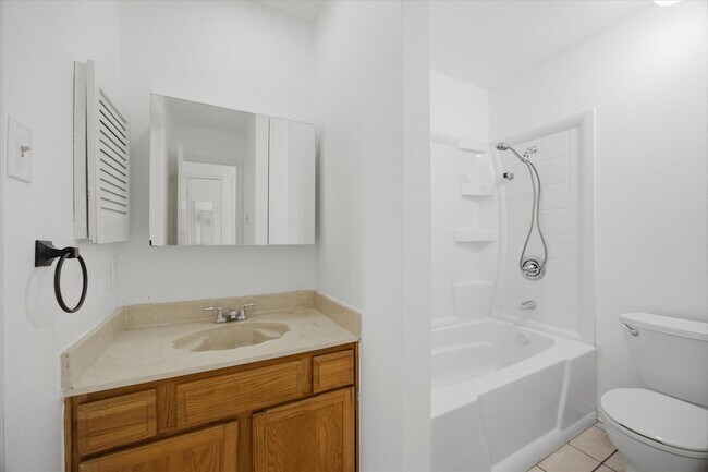 Building Photo - 2311 Jamie Dr