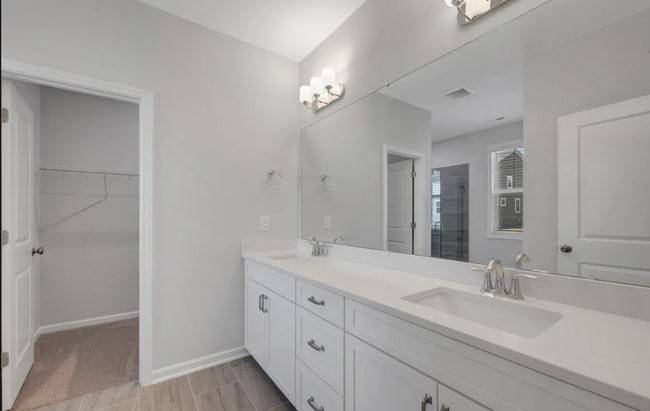 Building Photo - 3116 Cathedral Comb Dr