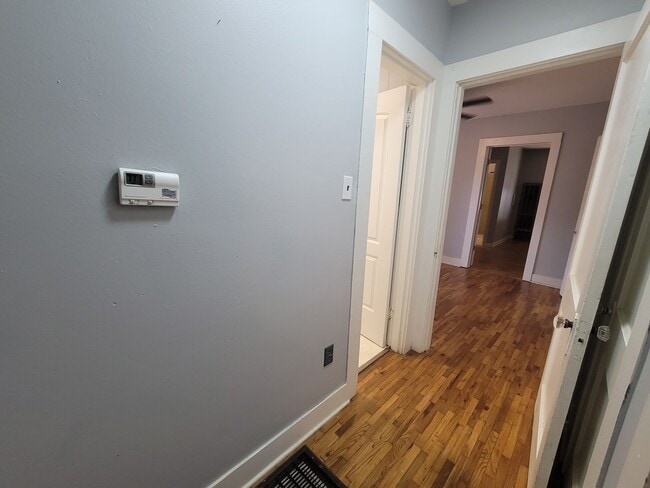 Building Photo - Home in Hot Springs