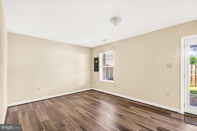Building Photo - 12351 Penzance Ln