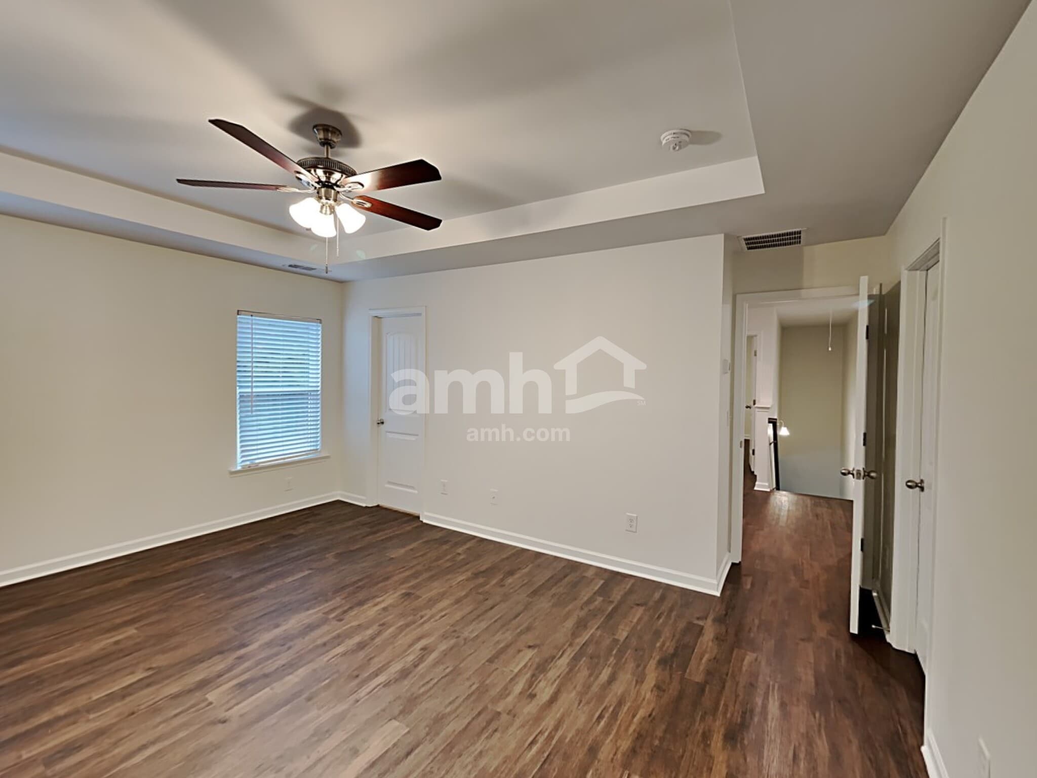 Building Photo - 515 S Fortune Way