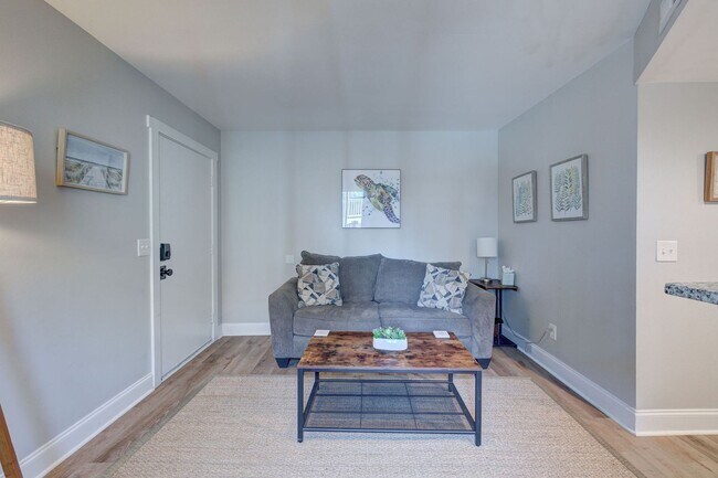 Building Photo - 4750 Seahawk Ct
