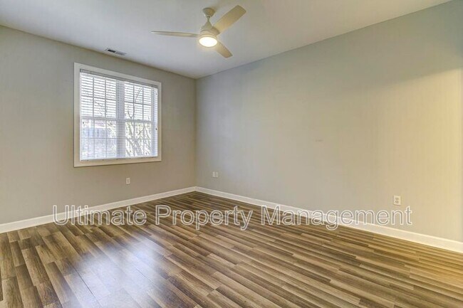 Building Photo - 5006 Carleton Dr