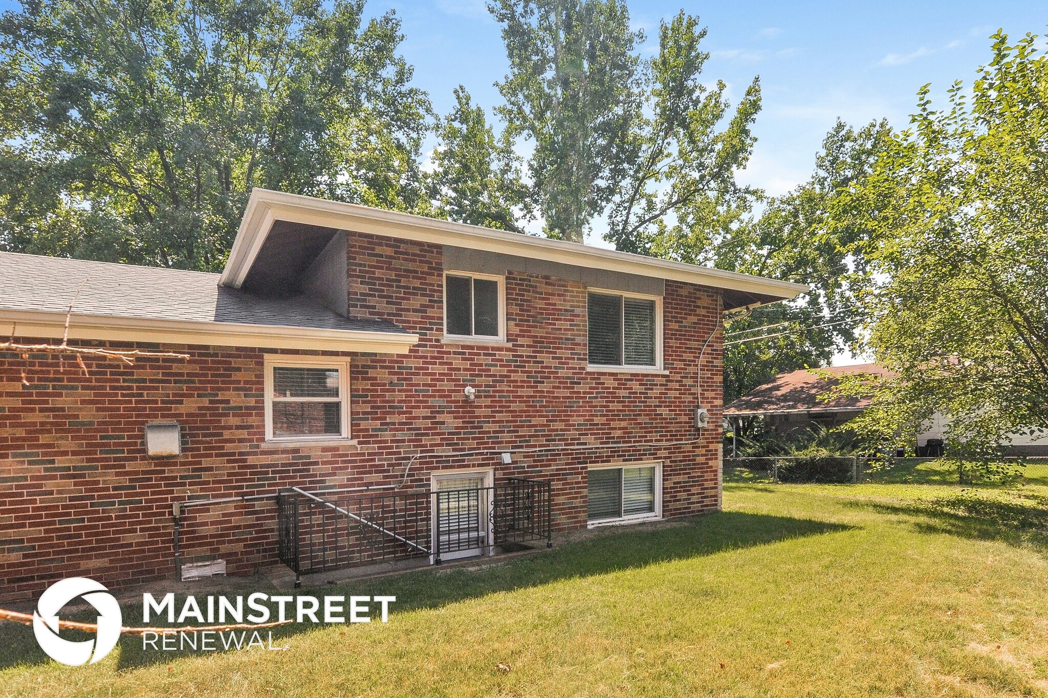 Building Photo - 1905 Apple Blossom Ct