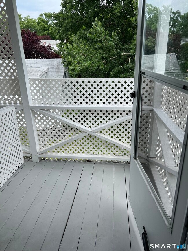 Building Photo - 104 Palmer Ave