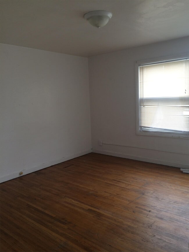 Building Photo - 1235 W Mullan Ave