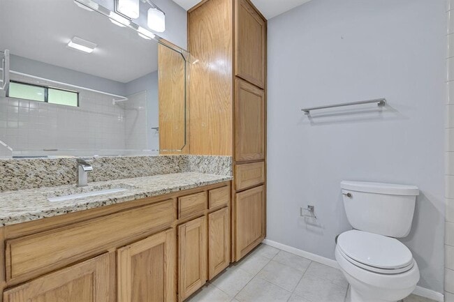 Building Photo - 3406 Westside Cove