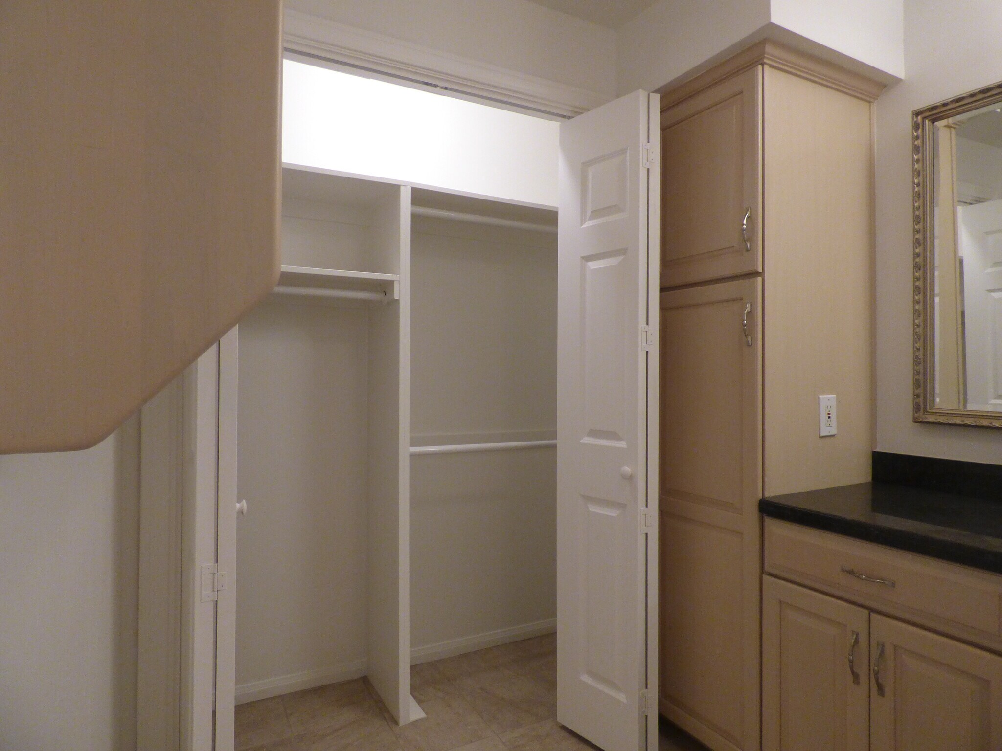 Primary bath double closets - 8263 Camino del Oro