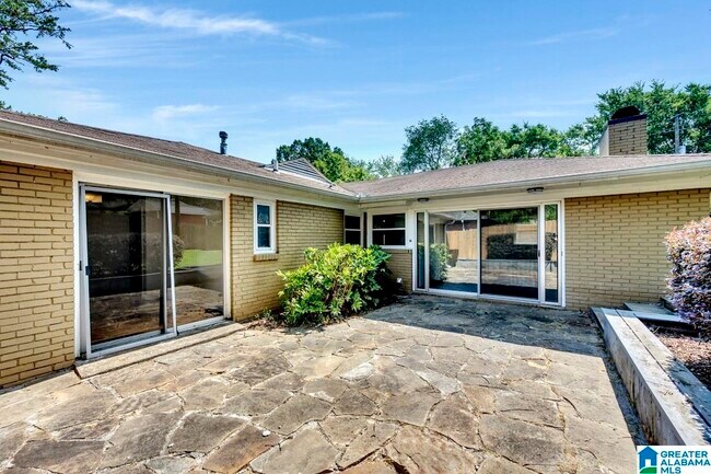 Building Photo - 5321 Crestwood Blvd