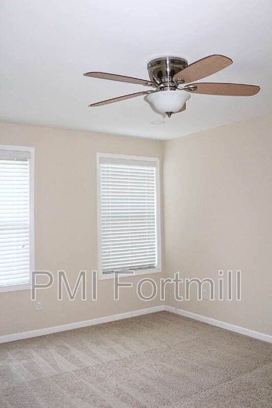 Building Photo - 4417 Carrington Dr