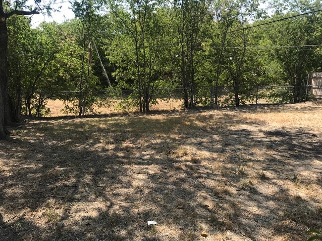 Building Photo - 448 S Redford Ln