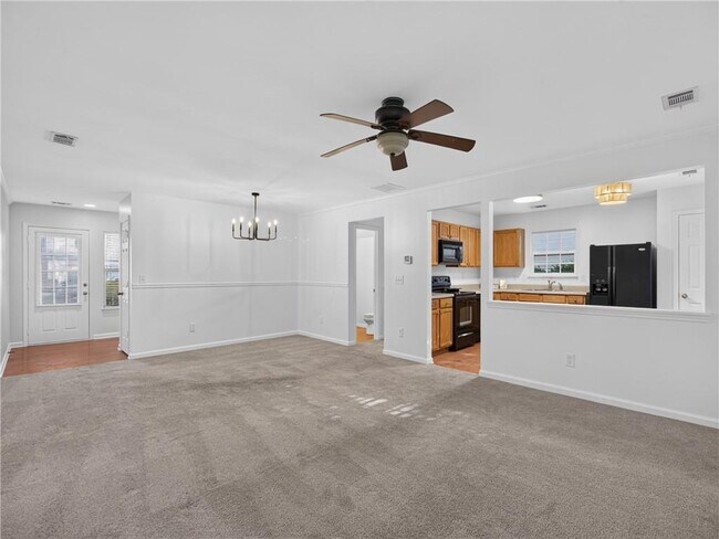Building Photo - 2820 Mayfair Dr