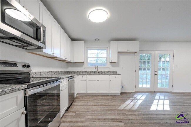 Building Photo - 100 Belmont Dr