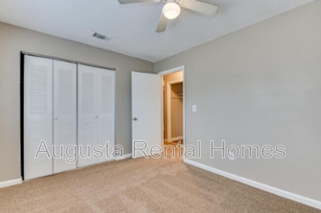 Building Photo - 3001 Strickland Ct