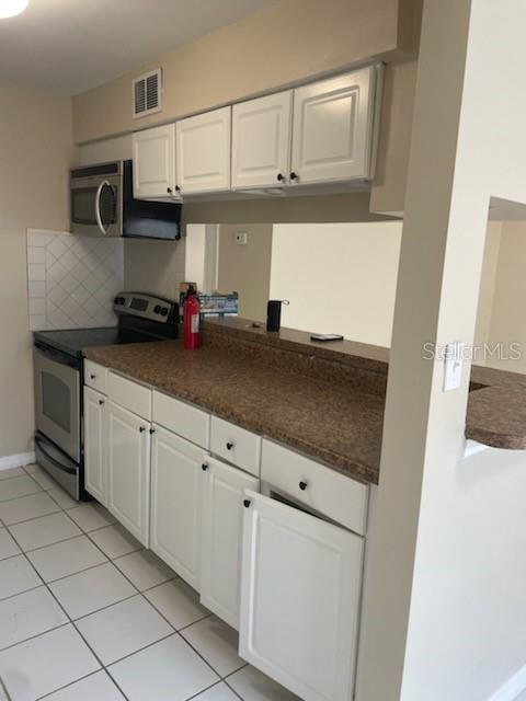 Building Photo - 9134 Tudor Dr
