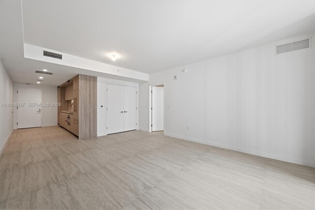 Building Photo - 77 SE 5th St