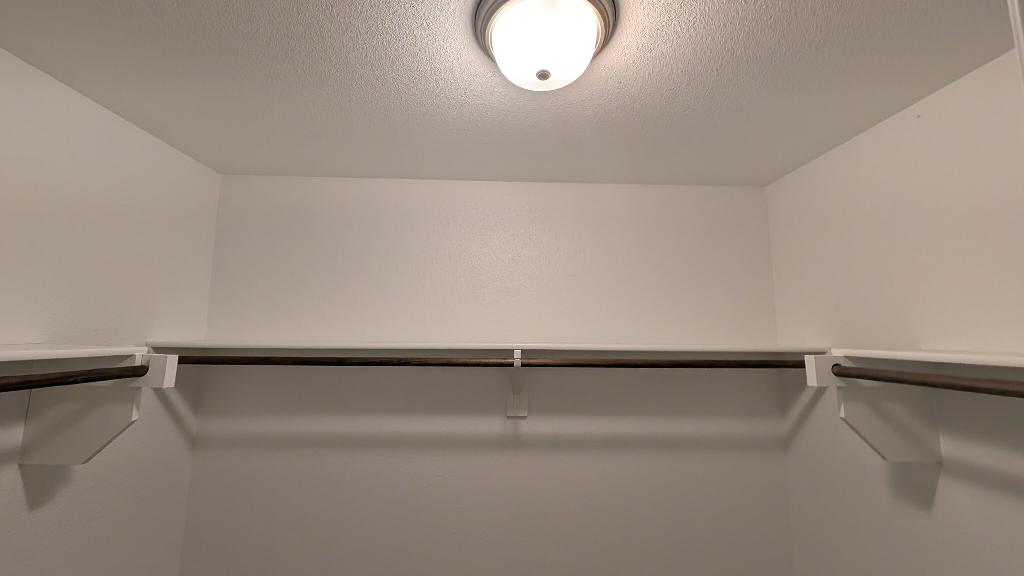 Building Photo - 1813 Acacia Dr