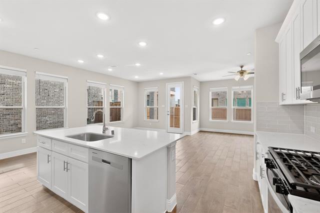 Building Photo - 900 Heart Reef Rd