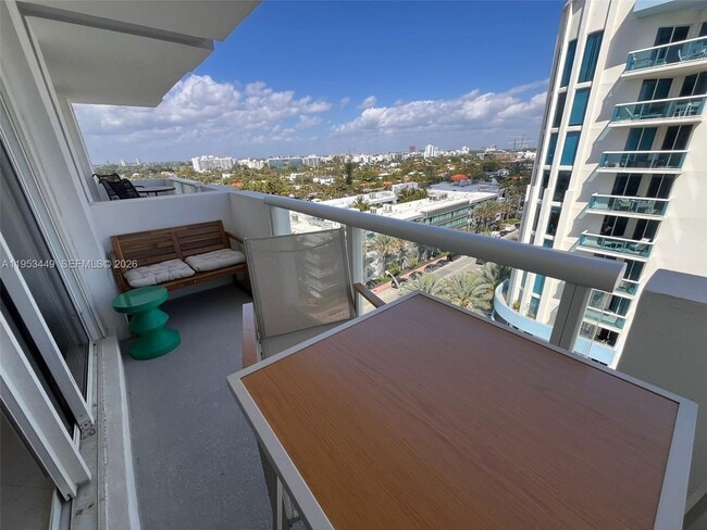 Building Photo - 9195 Collins Ave