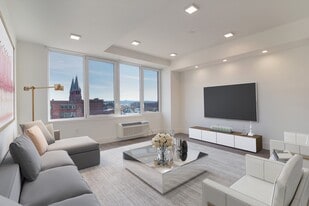 Building Photo - B22