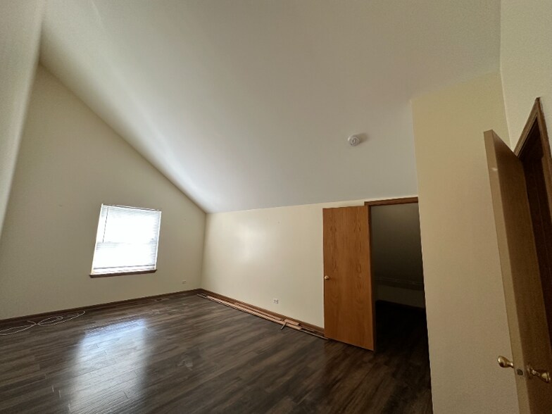 Building Photo - 1443 Laurel Oaks Dr