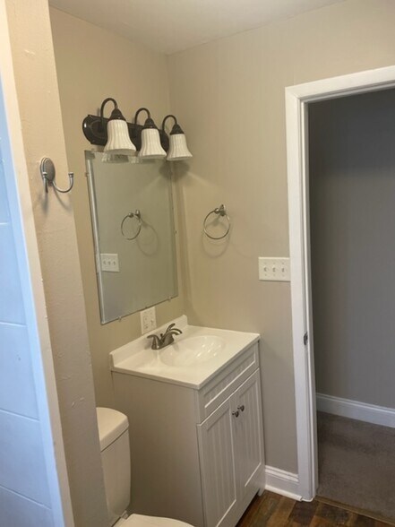 Building Photo - 3400 S Main St