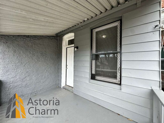 Building Photo - 3 Bedroom with Fenced Yard and Spacious Primary Bedroom near Coppin University