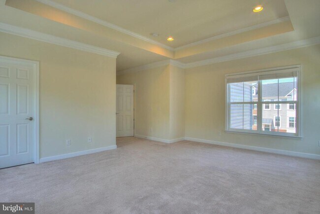 Building Photo - 42629 Oak Pk Sq