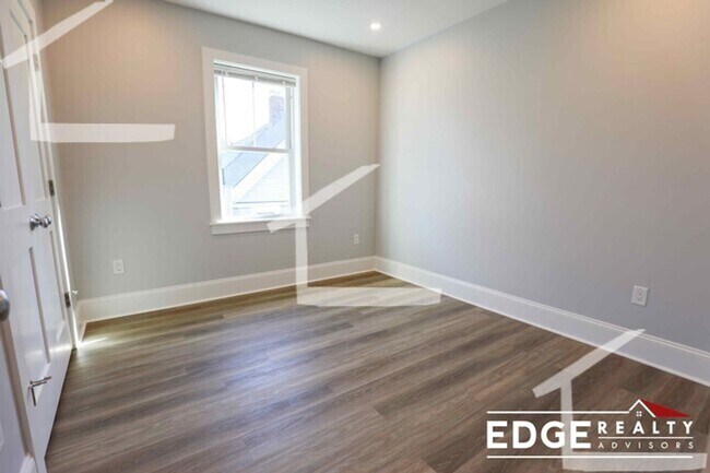 Building Photo - 80 N Beacon St