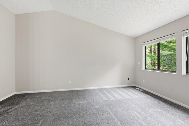 Building Photo - 205 Brownsfell Dr