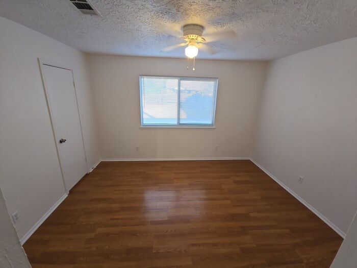 Building Photo - 1318 Marlton St
