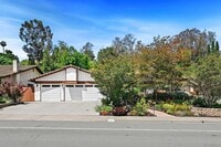 Building Photo - 462 Dewane Dr