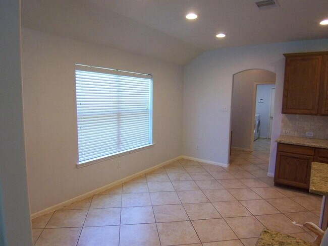 Building Photo - 25910 N Lakefair Dr