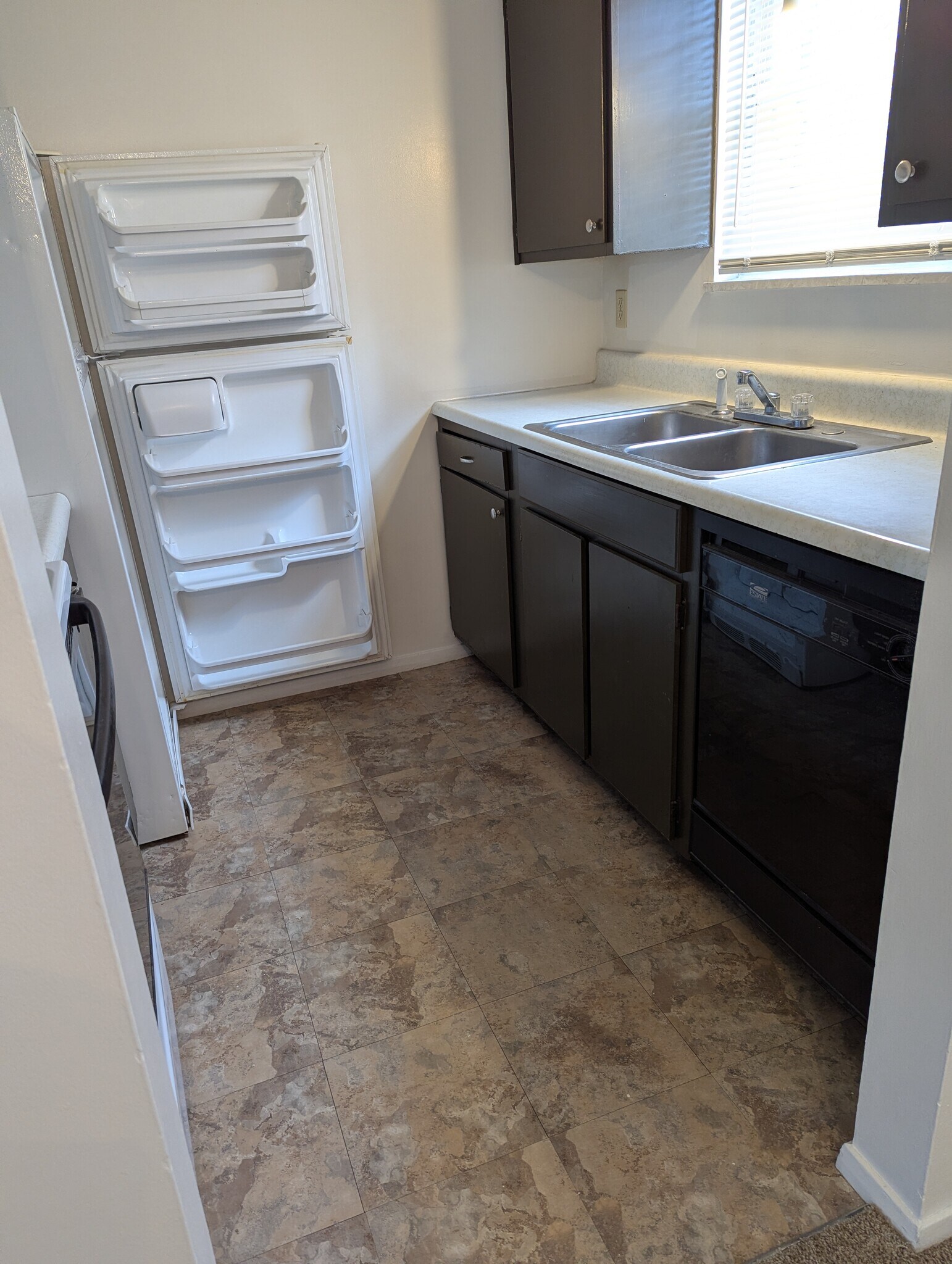 Building Photo - 8045 Pippin Rd