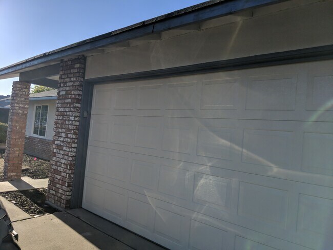 Building Photo - 1533 Jackellen Ln