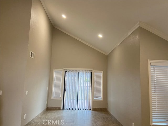 Building Photo - 51 Silverwood Ln