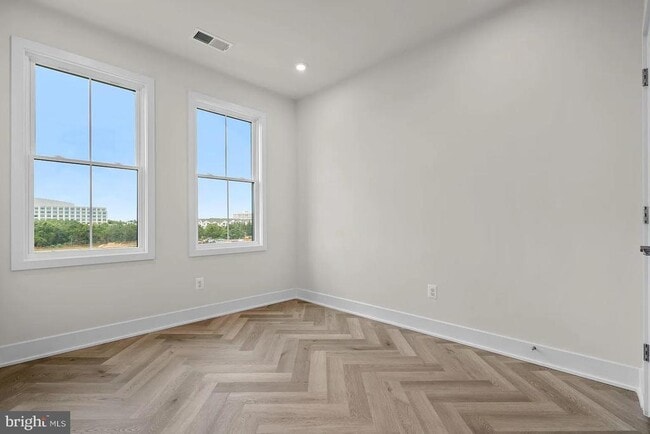 Building Photo - 13916 Aviation Pl