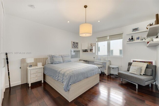 Building Photo - 765 Allendale Rd