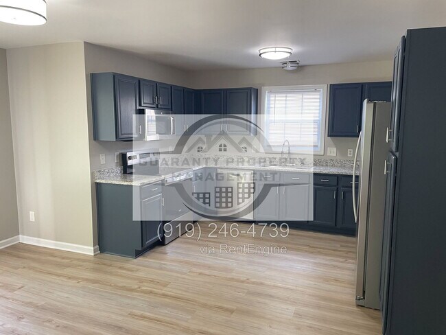 Building Photo - 3520 Tuckland Dr