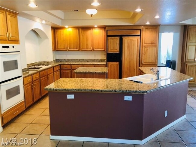 Building Photo - 6610 Gilded Lantern Ave