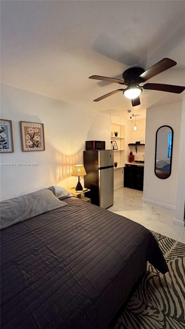 Building Photo - 460 NW 109th St