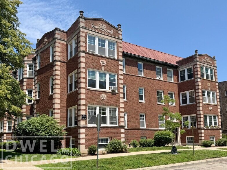 Building Photo - 321 Kedzie St