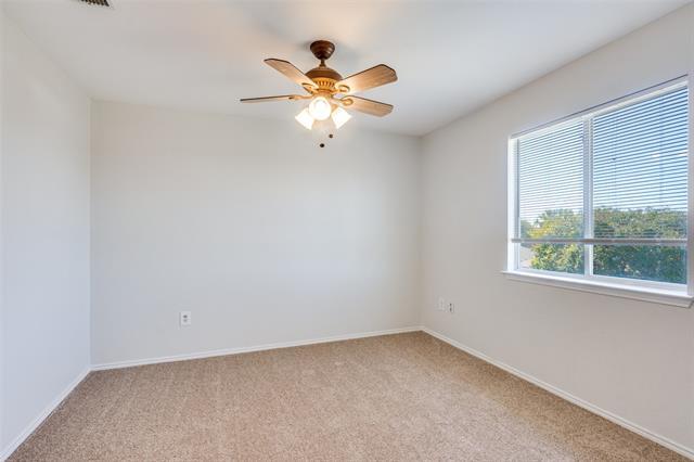 Building Photo - 2933 High Pointe Blvd