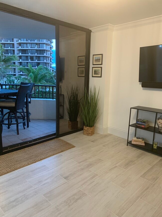 Building Photo - 600 Ocean Dr