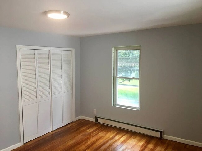 Building Photo - Beautifully Renovated Apartment in Cortlandt Manor
