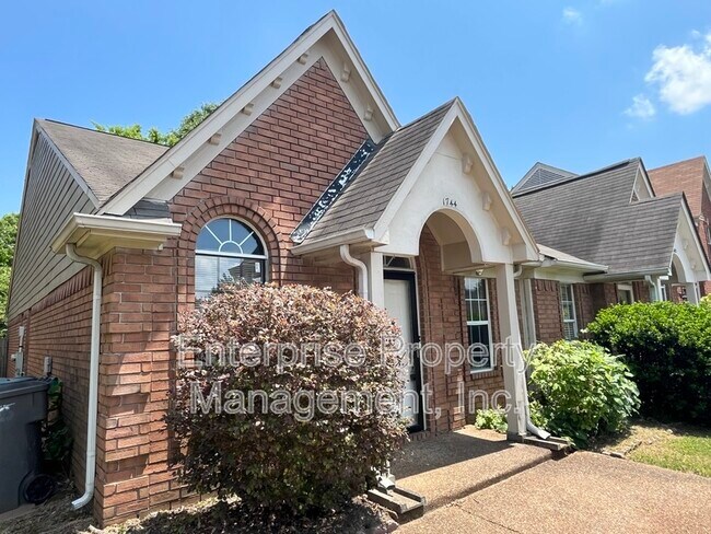Building Photo - 1744 Camille Way