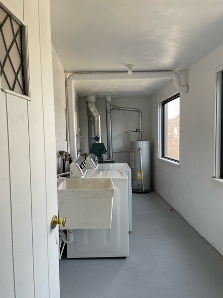 Building Photo - 307 Freeport Rd