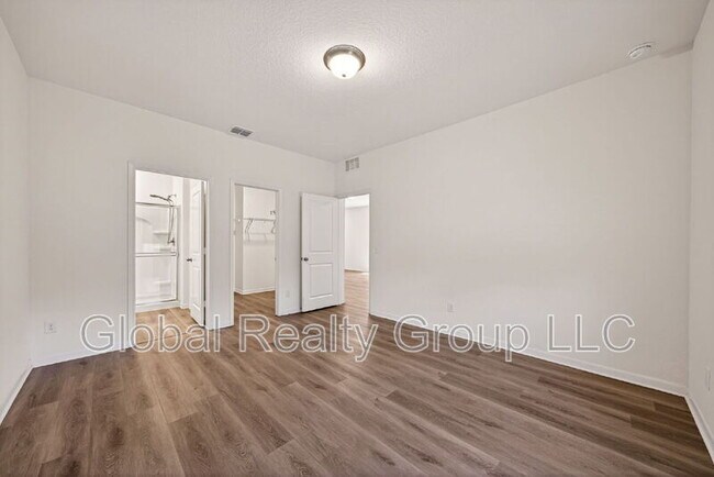 Building Photo - 13603 Lunar Light
